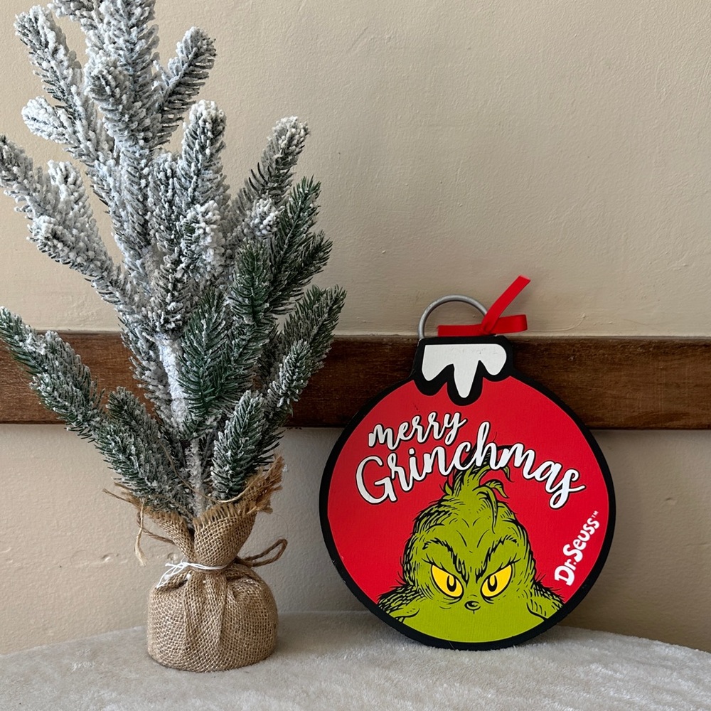 Hobby Lobby Dr. Seuss Grinch Ornament wall decor- Red and Green